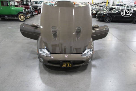 2001 Jaguar XKR