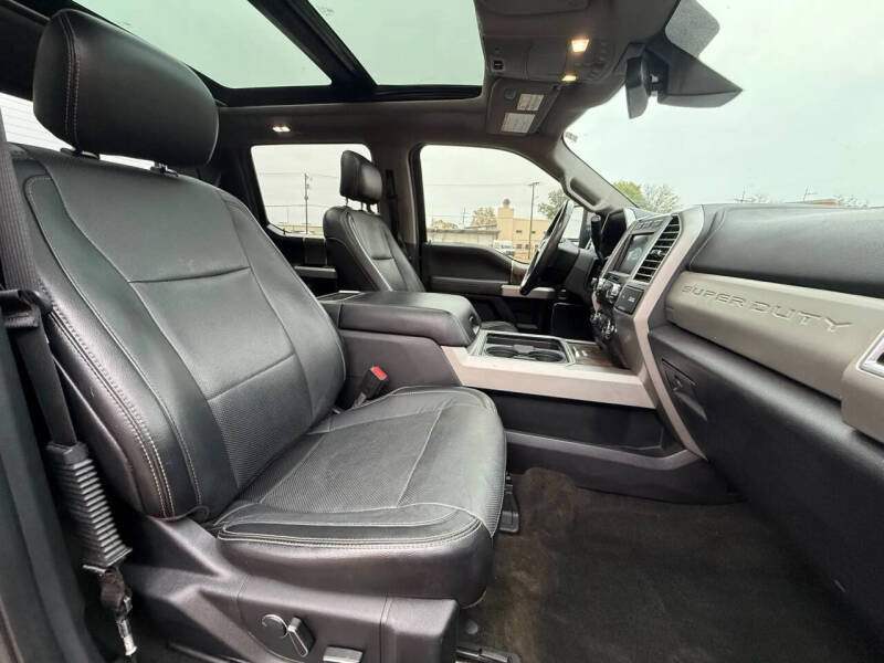 2017 Ford F-350 Super Duty Lariat