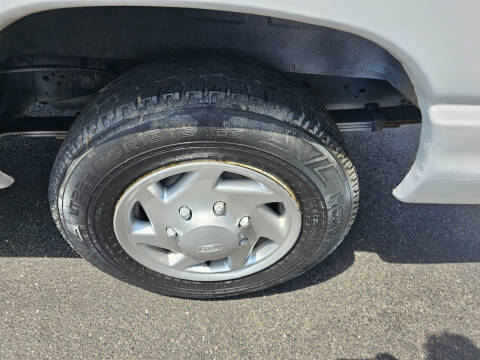 2011 Ford E-Series E-150