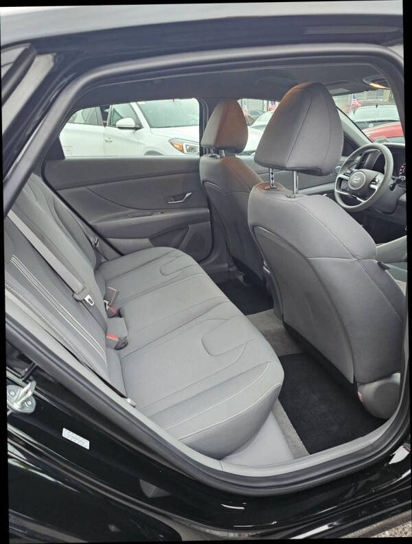 2023 Hyundai Elantra SEL