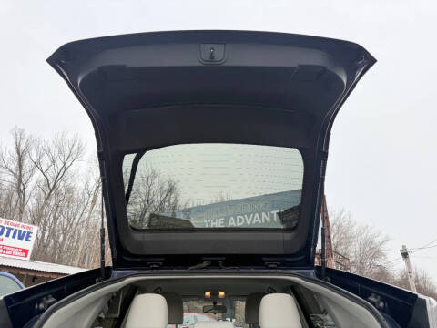 2014 Toyota Prius Five