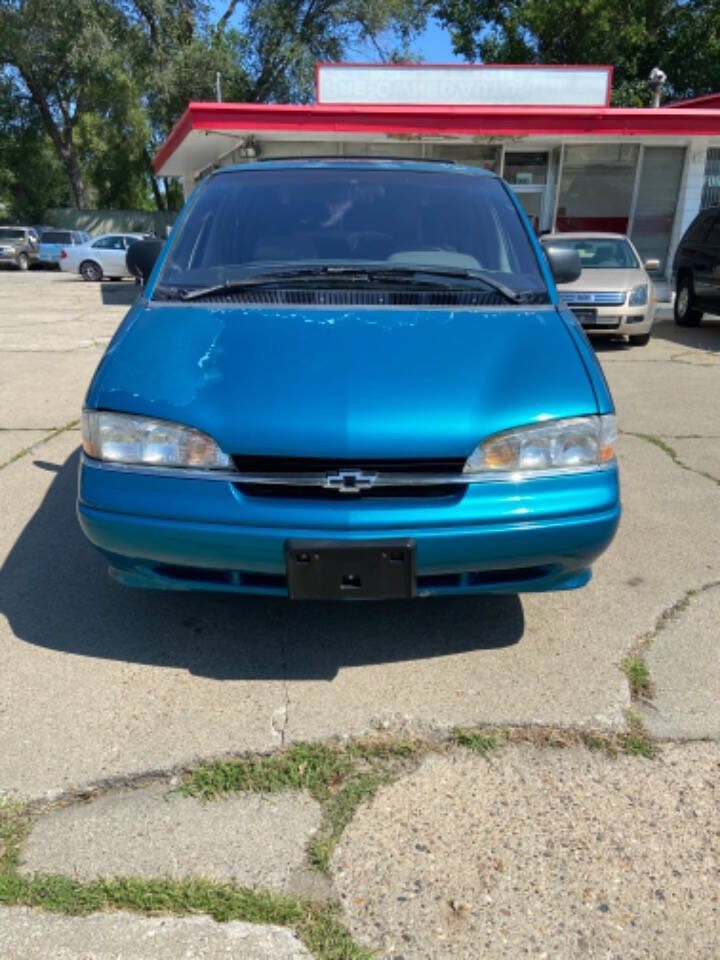 1995 Chevrolet Lumina Minivan for sale at M & M Motors in Des Moines, IA