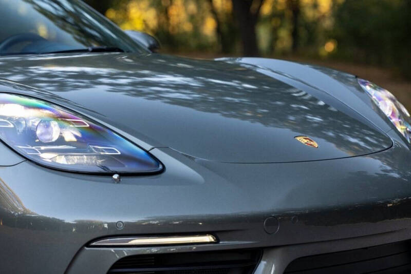 2021 Porsche 718 Boxster