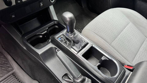 2019 Toyota Tacoma SR