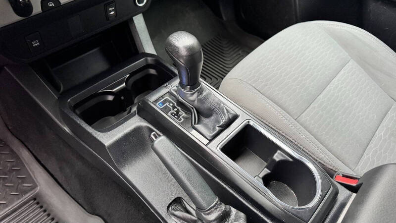 2019 Toyota Tacoma SR