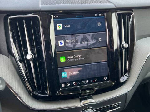 2025 Volvo XC60 B5 Plus Dark Theme