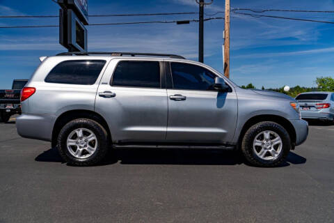 2016 Toyota Sequoia SR5