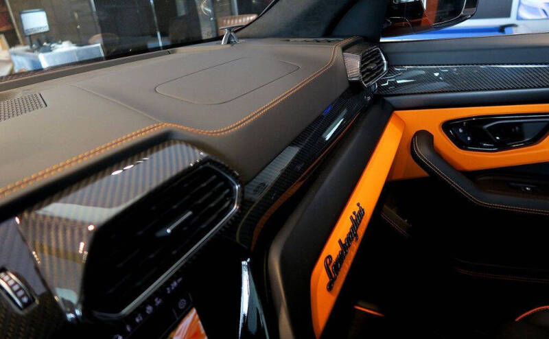 2024 Lamborghini Urus S