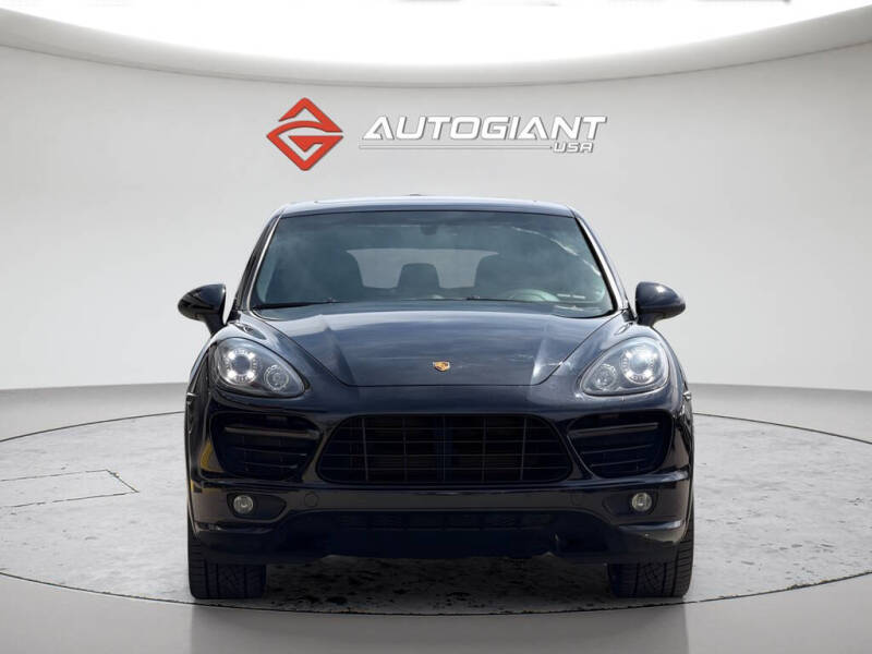 2013 Porsche Cayenne GTS