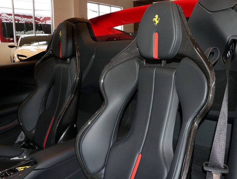 2024 Ferrari 296 GTS