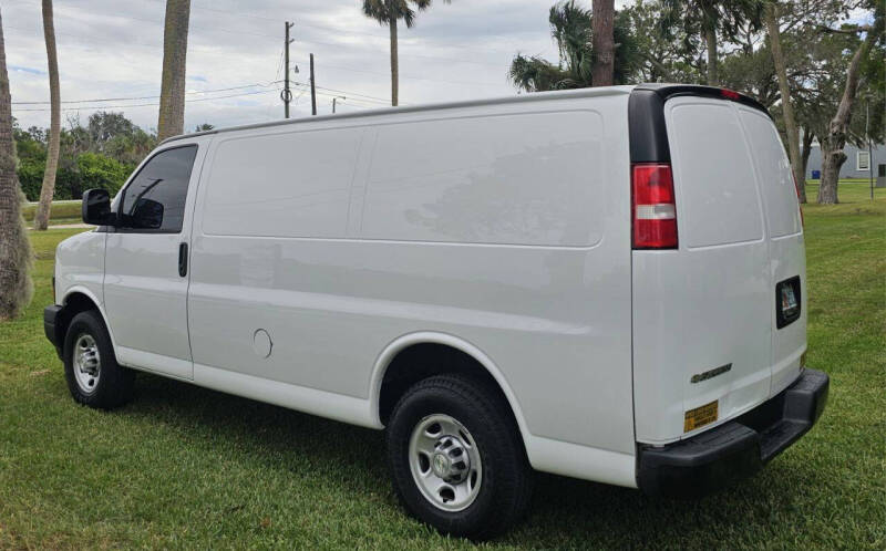 2021 Chevrolet Express 2500