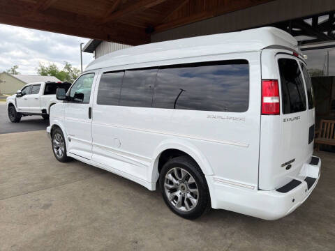 2022 Chevrolet Express 2500