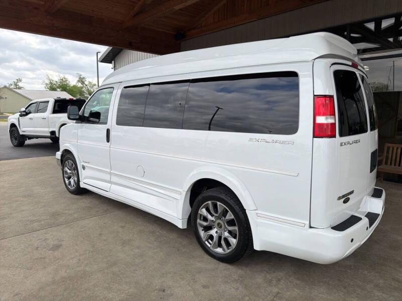 2022 Chevrolet Express 2500