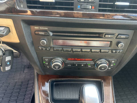 2011 BMW 3 Series 328i