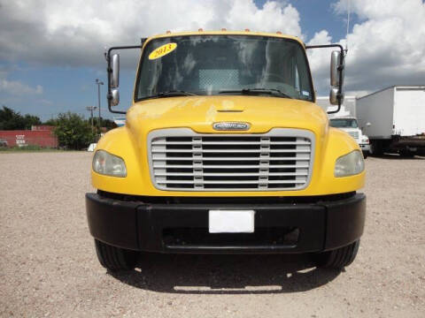2013 Freightliner M2 106