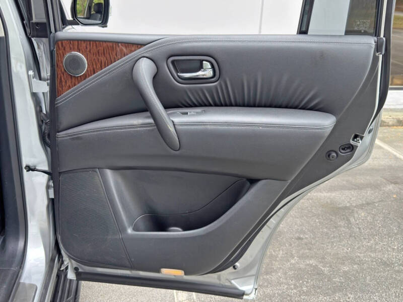 2017 Nissan Armada Platinum