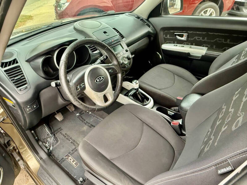 2012 Kia Soul +