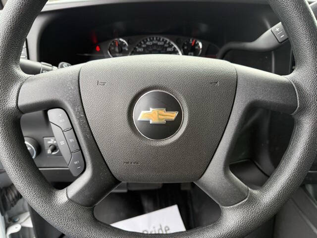 2024 Chevrolet Express 2500