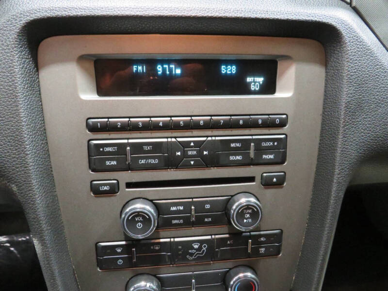 2011 Ford Mustang V6