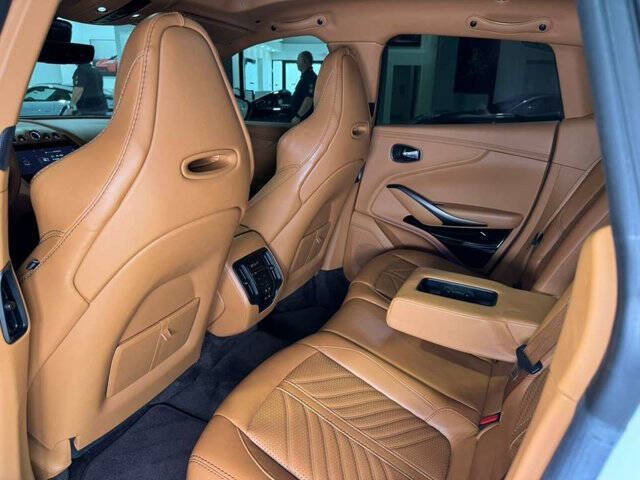 2023 Aston Martin DBX 707