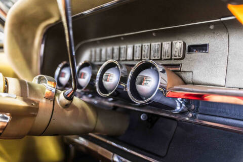 1965 Ford Thunderbird