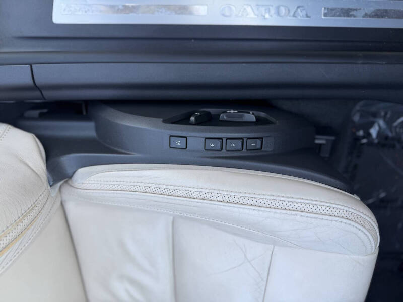 2012 Volvo C70 T5