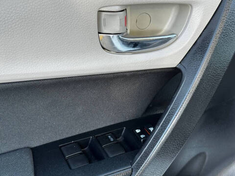 2016 Toyota Corolla LE Plus