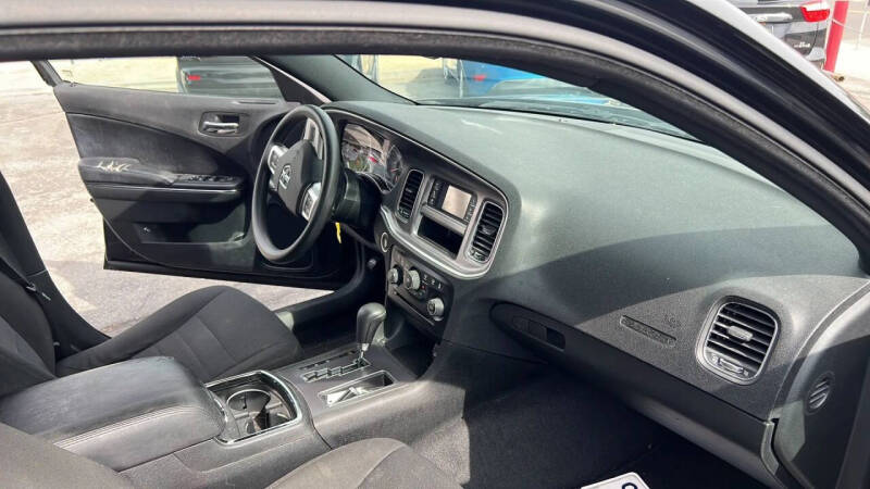 2013 Dodge Charger SE