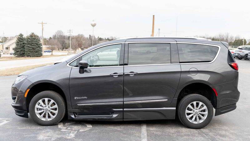 2019 Chrysler Pacifica Touring L