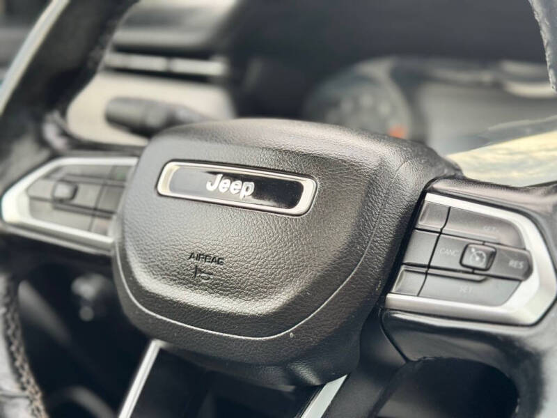 2022 Jeep Compass Latitude Lux