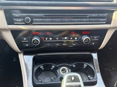 2011 BMW 5 Series 550i