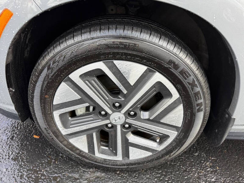 2023 Hyundai Kona Electric SE