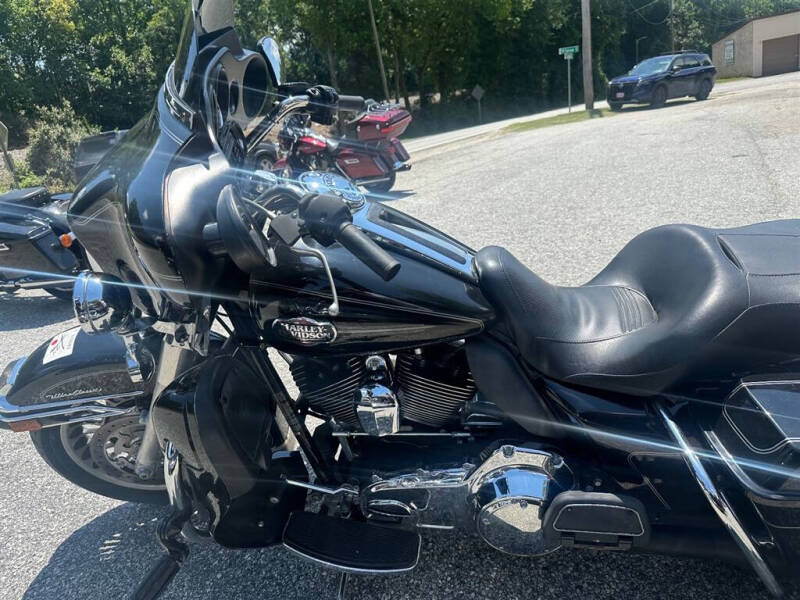 2009 Harley-Davidson FLHTCU -