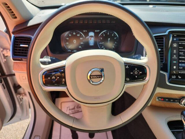 2020 Volvo XC90 T6 Inscription 6-Passenger