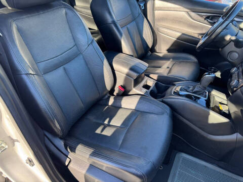 2017 Nissan Rogue SL