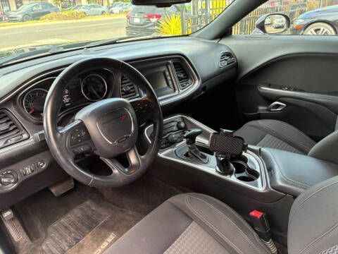 2017 Dodge Challenger R/T