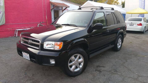 2001 Nissan Pathfinder for sale at Clean Cars Cali in Pasadena CA