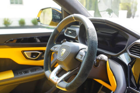 2022 Lamborghini Urus