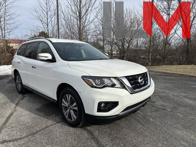 2019 Nissan Pathfinder for sale at INDY LUXURY MOTORSPORTS in Indianapolis IN