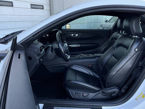 2024 Ford Mustang EcoBoost Premium