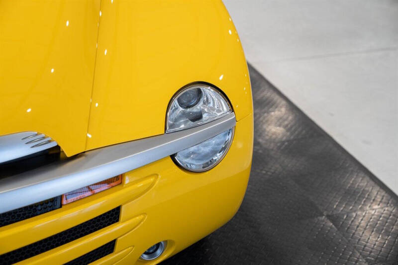 2004 Chevrolet SSR LS