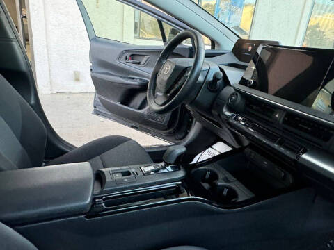 2024 Toyota Prius LE