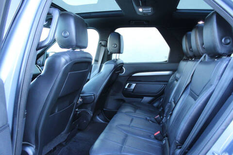 2020 Land Rover Discovery Landmark Edition