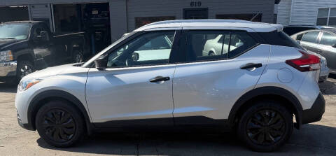 2019 Nissan Kicks S