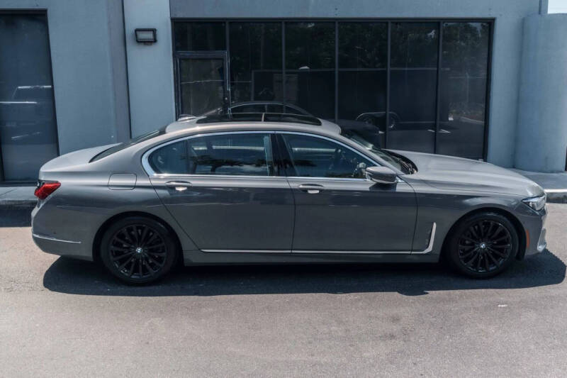 2022 BMW 7 Series 740i xDrive