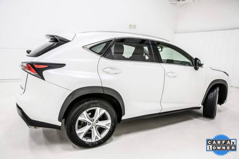 2017 Lexus NX 200t