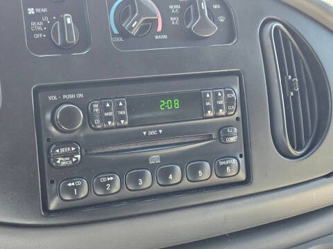 2001 Ford E-Series E-350 SD XLT