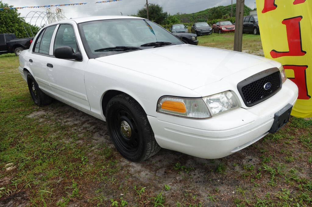 2011 Ford Crown Victoria for sale at Warren's Auto Sales, Inc. in Lakeland, FL