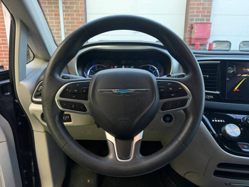 2018 Chrysler Pacifica Hybrid Touring Plus
