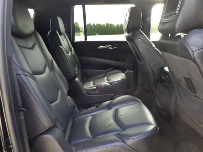 2017 Cadillac Escalade ESV Platinum